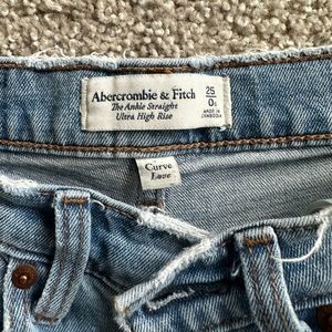 Abercrombie & Fitch Straight Leg Jeans